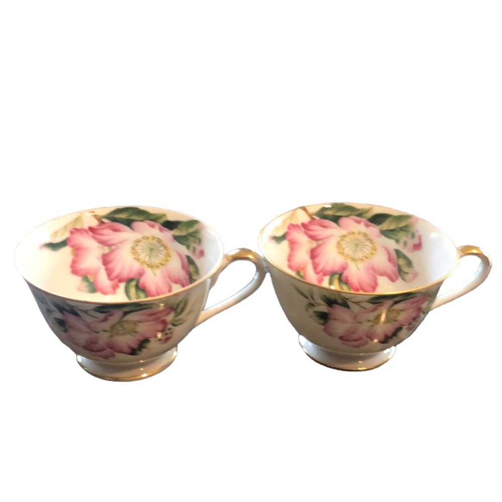 Gorgeous set of 2 Cherry China pink rose tea cups